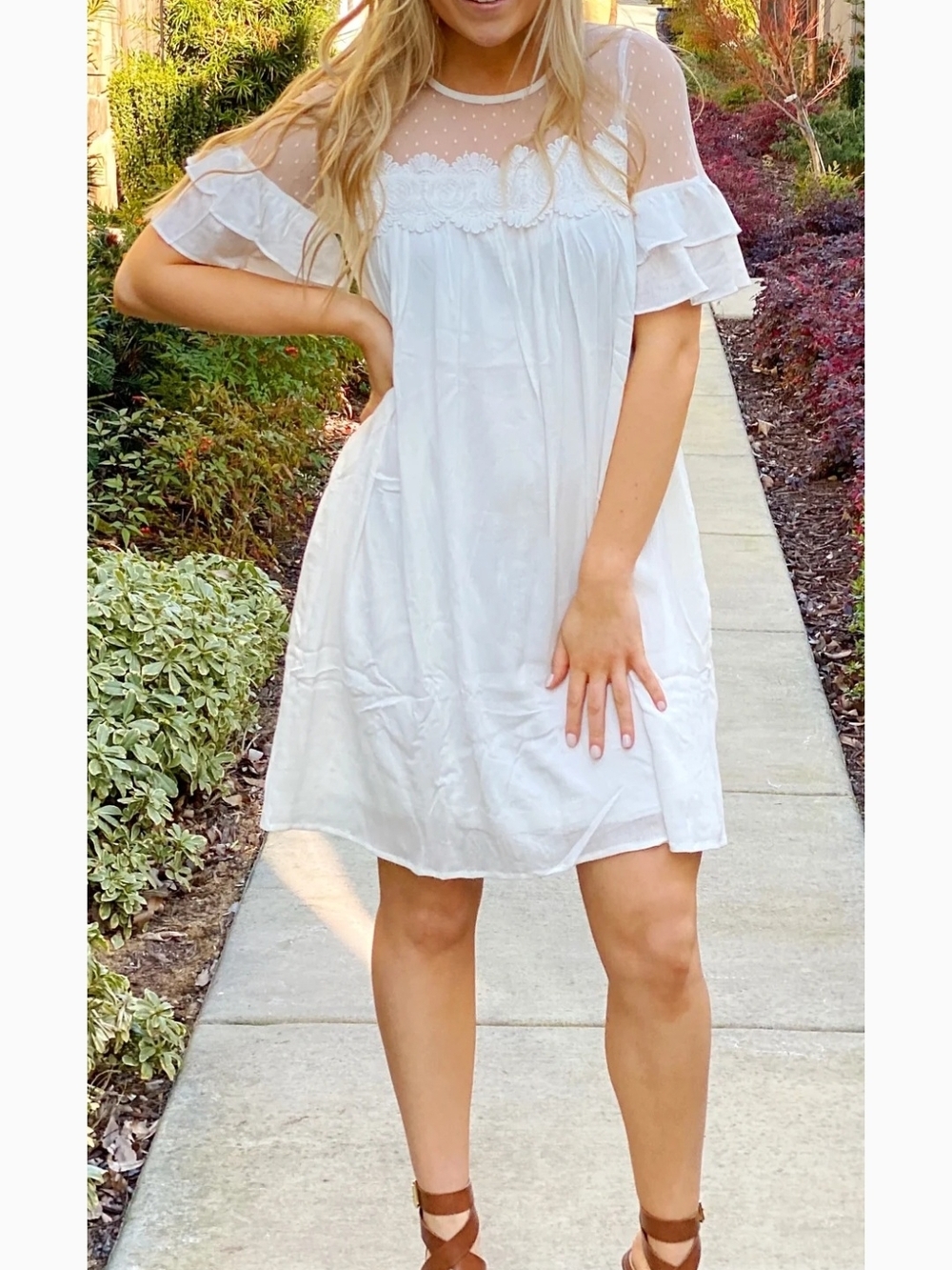 DAVI & DANI White Swiss Dot Lace Yoke Shift Dress